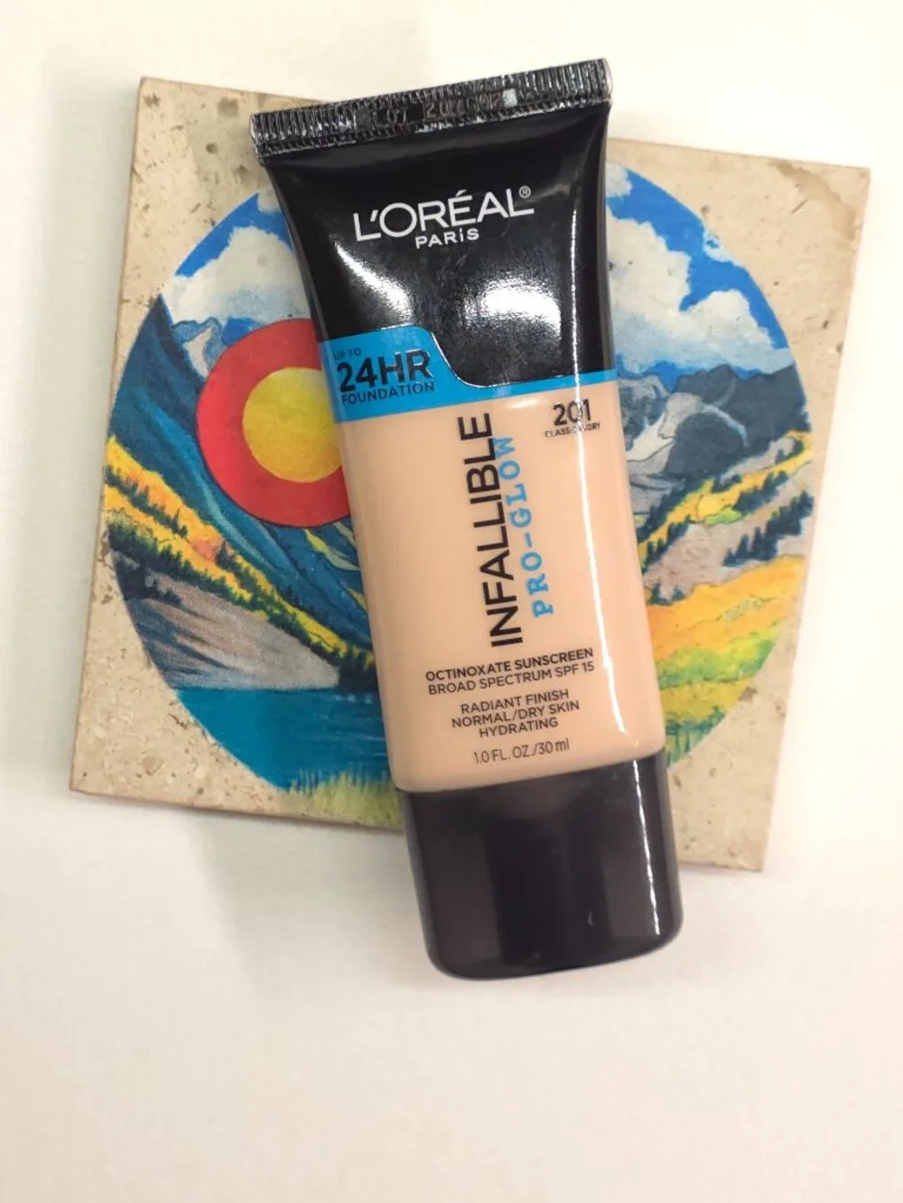 L'Oreal Paris Infallible Pro-Glow Foundation